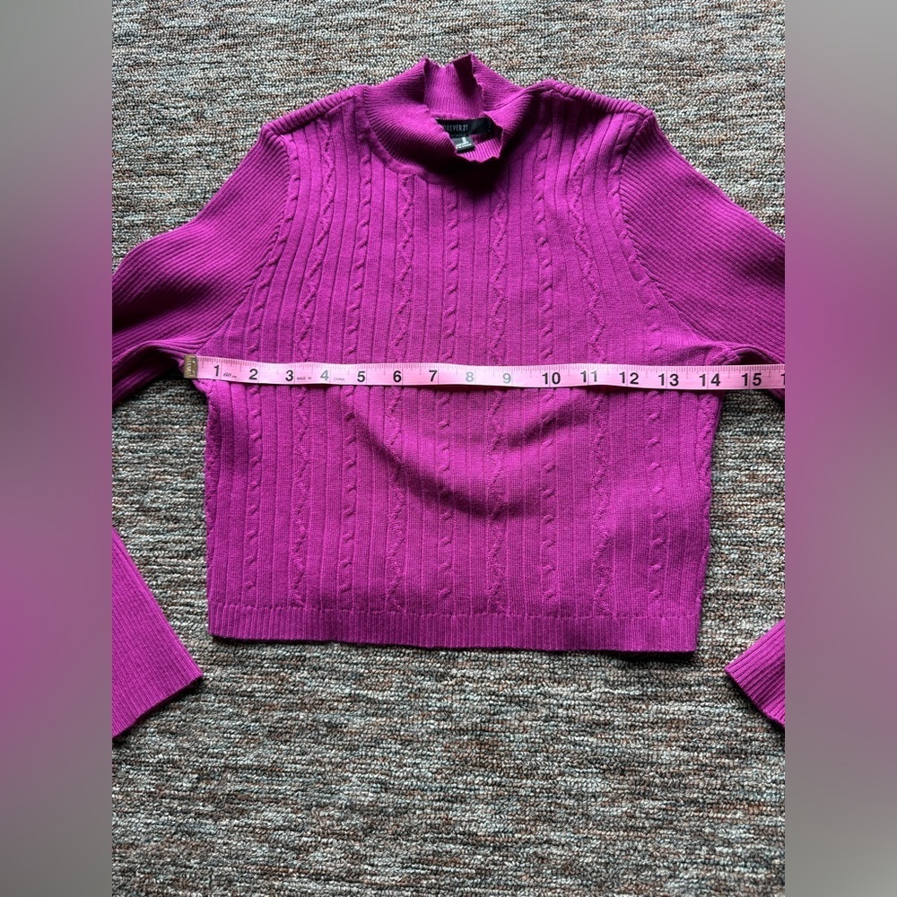Forever 21 Cropped Cable Knit Mock Neck valentines Sweater Size M - Picture 6 of 9